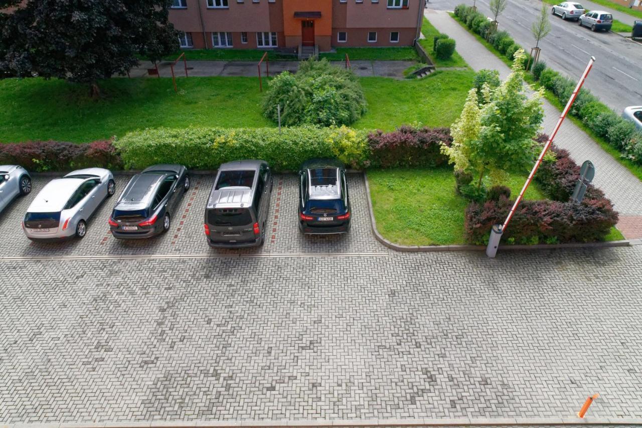 Hotel Kamu Garni Vsetín Exterior photo